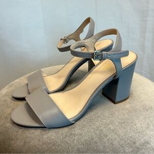Nine West blue gray block heel strappy open toe sandal heels 8.5 buckle closure